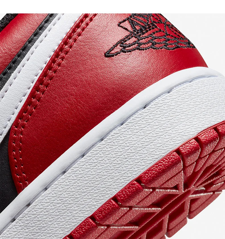 Nike genuine Air Jordan 1 Low men's sports and leisure board shoes 553558-066