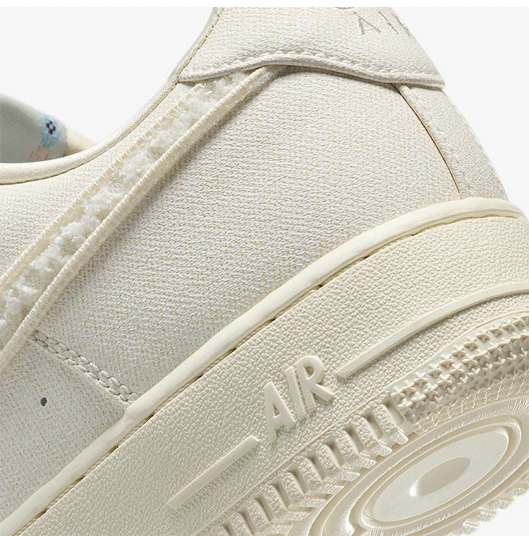 Nike genuine Air Force 1 Women's Classic Lightweight Casual Sneakers IH7351-010