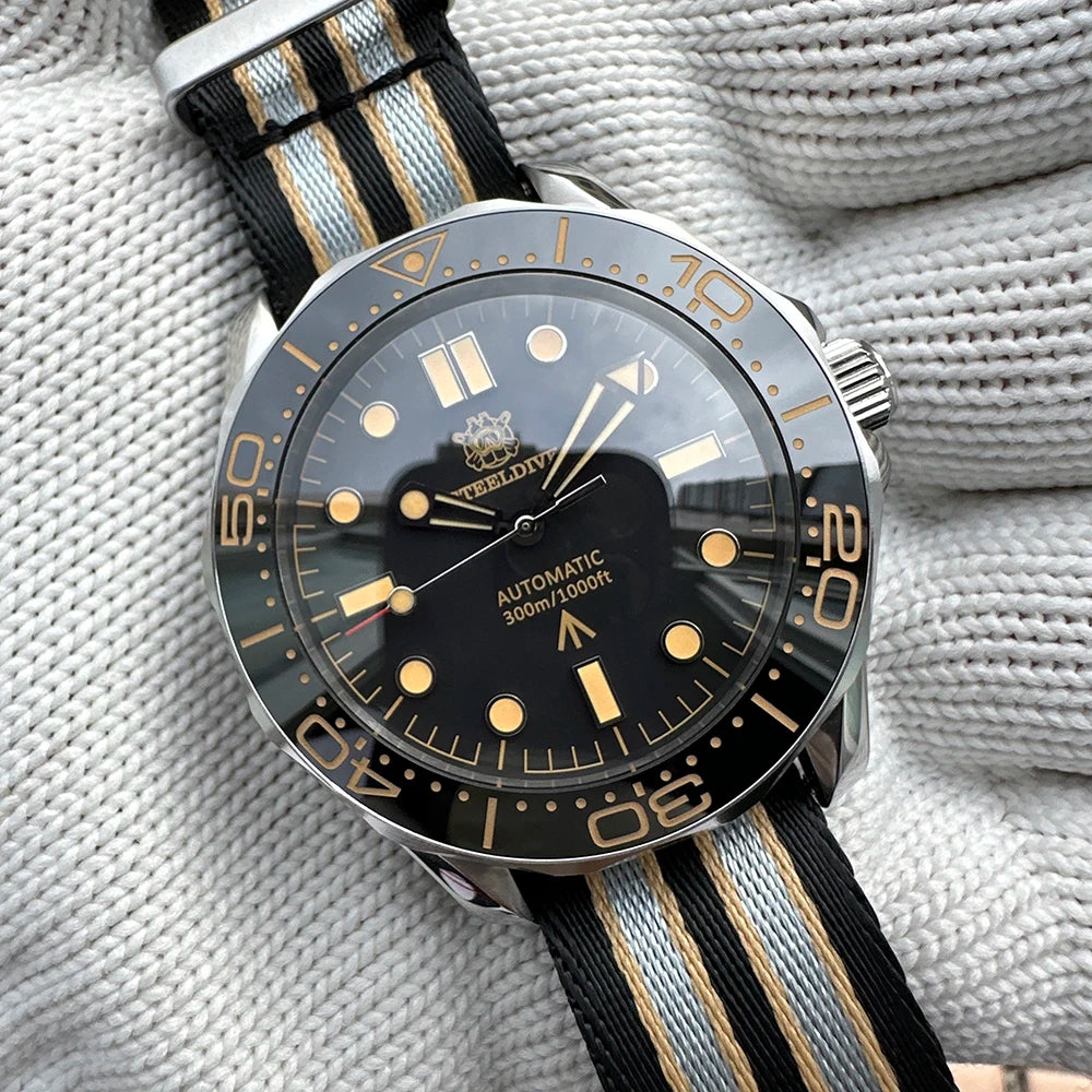 STEELDIVE SD1957 New Arrival 42MM Vintage Bezel 300M Waterproof NH35 Green Luminou Sapphire Glass Automatic Dive Watch Montre