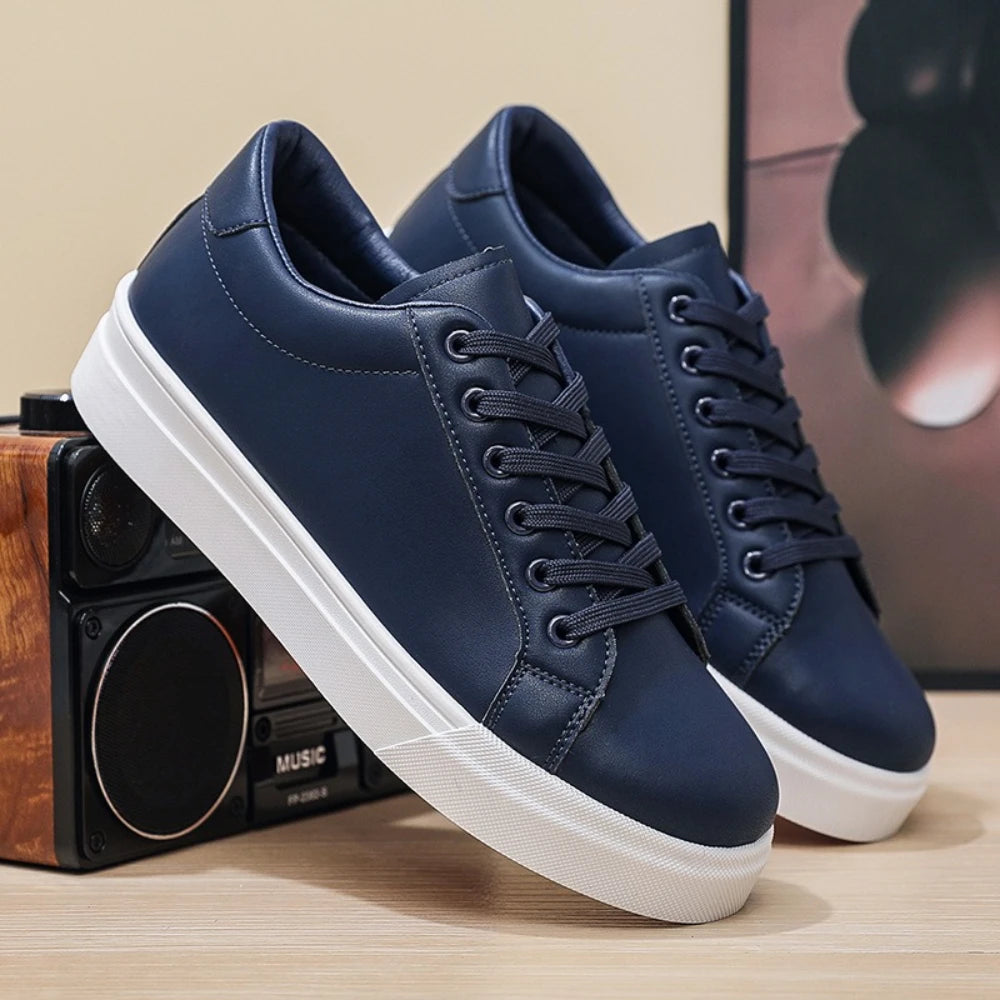 New Hot Selling Fashionable Men's Board Shoes Trendy White Shoes Student Sports Leisure Shoes Versatile Men's Shoes