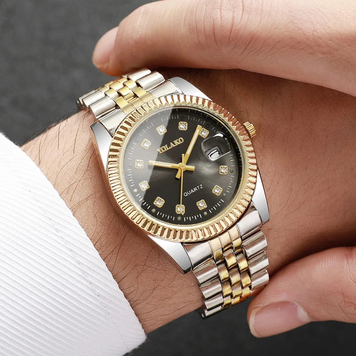 Luxury Men Business Watches Fashion Rhinestone Steel Calendar Quartz Watch Reloj Hombre Clock Gift(Without Box)