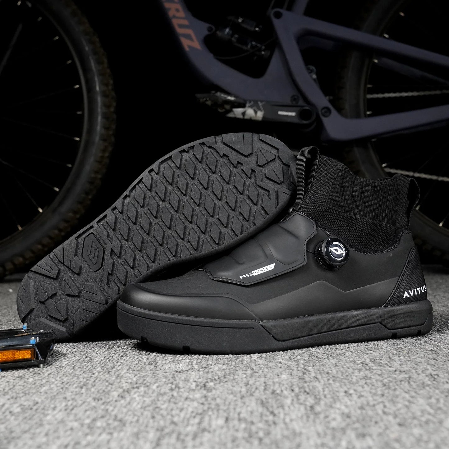 Avitus Zapatillas MTB Shoes for All Mountain Bike Flat Pedals Or SPD Cleat Compatible Arcas Cycling Shoes