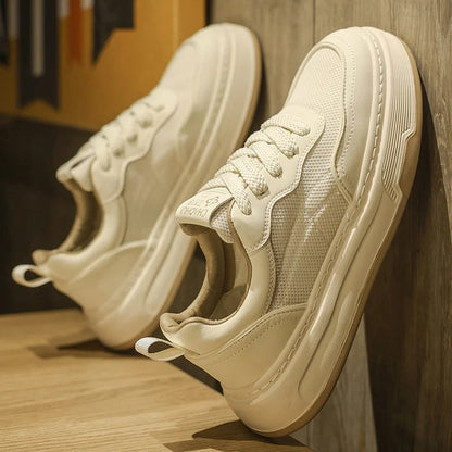 Sneakers da uomo ultraleggere in rete traspirante, scarpe casual alla moda con suola spessa, comode scarpe da ginnastica stringate per camminare tutti i giorni