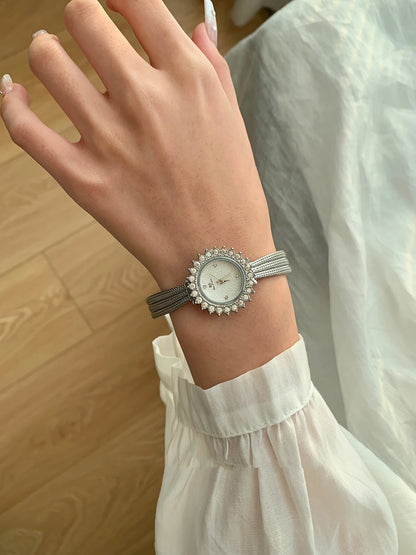 2025 Luxury Elegant Women's Watches Sunflower Diamond Unique Strap  Ladies' Watch Luxury Gift Clock Wristwatches