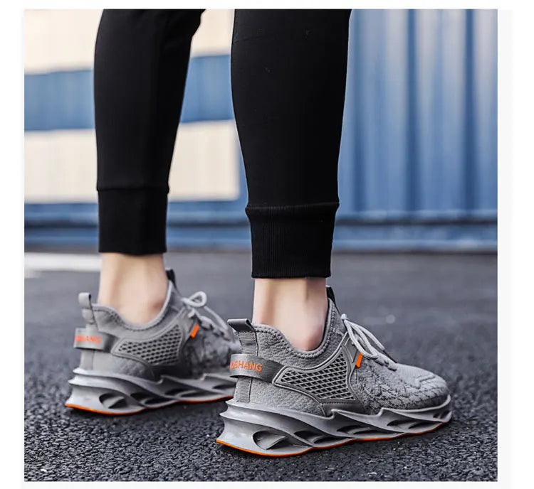 Men's Comfortable Running Shoes Breathable Sporty Casual Versatile Heightening Dad Shoes Autumn New Arrival Low Cut Sneakers