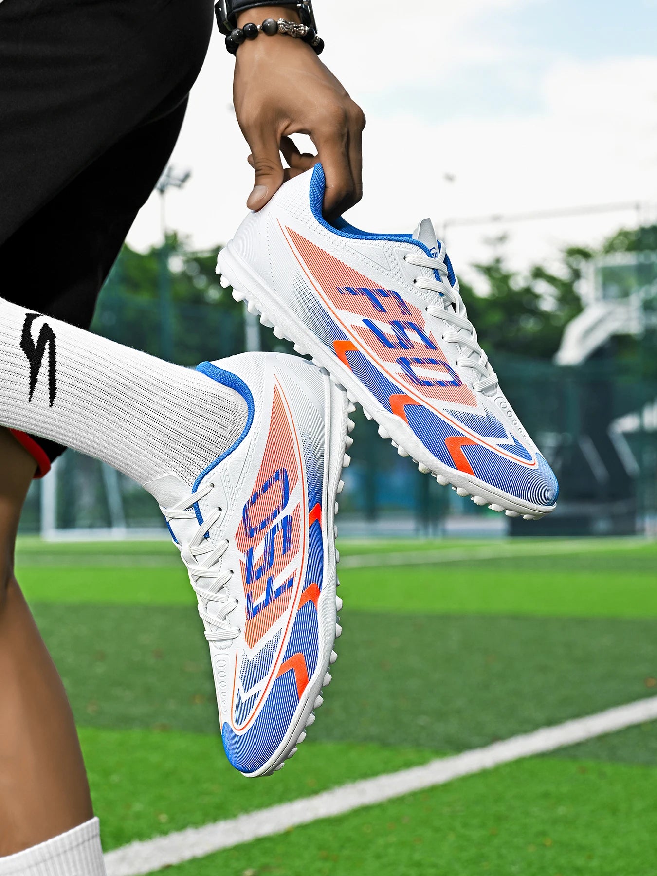 Breathable TF Soccer Shoes Men Women Kids PU+Fabric Non-Slip Wear-Resistant Rubber Sole Training Shoes