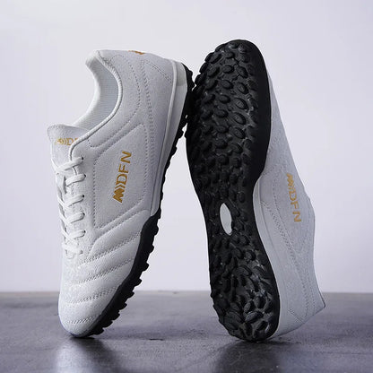 New Men Football Boots Men Soccer Shoes Adults Society Football Cleats Ultralight Training Soccer Sneakers Outdoor Lagre Size 47
