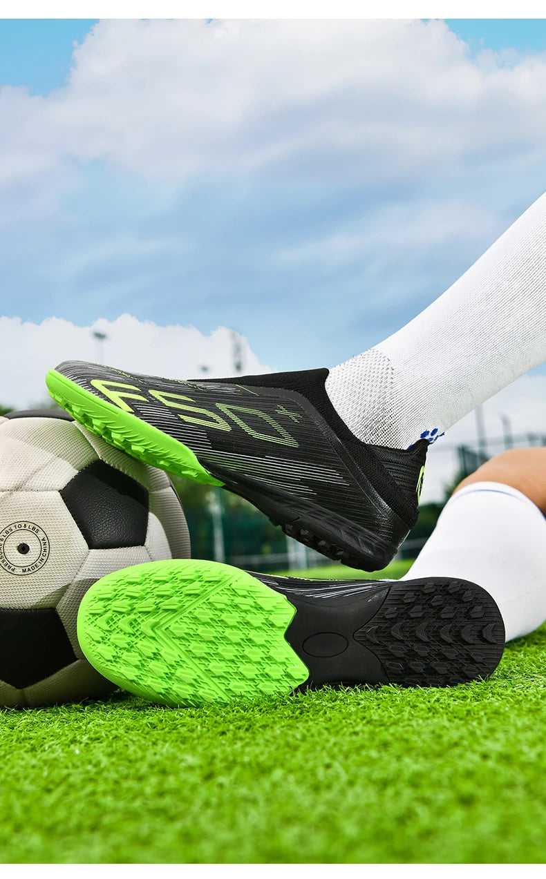 New Men's Football Boots Grass Cleats Futsal Comfortable Turf Soccer Shoes Sport Ultralight Fg Non Slip Indoor Adult Non-Slip