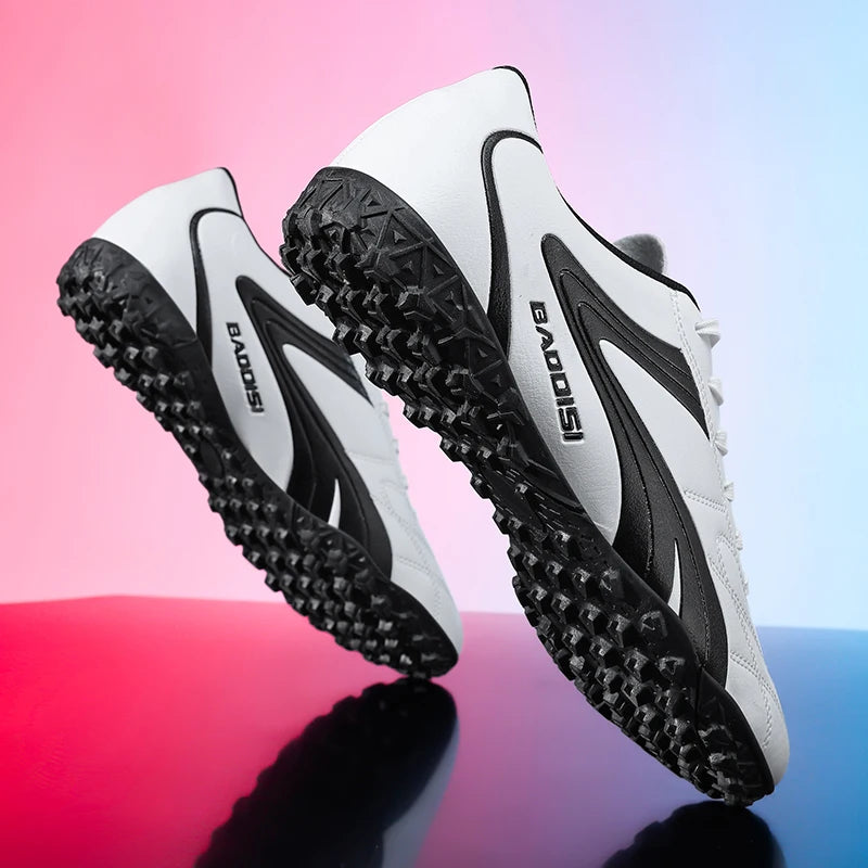 Men's Soccer Shoes Breathable Football Boots Futsal Ultralight Professional Training Sneakers Unisex Grass Cleats Match Sport