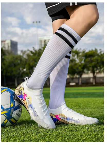 New Men Soccer Shoes Grass Ultralight Sport Comfortable Adult Non-Slip Football Boots Outdoor Cleats Sport Futsal Training Match