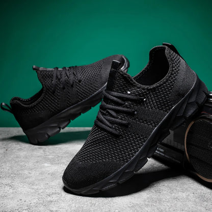 Men's shoes Four Seasons new plus size Flying weaving Lightweight Breathable Casual Sports Shoes Soft Sole Outdoor Running Shoes