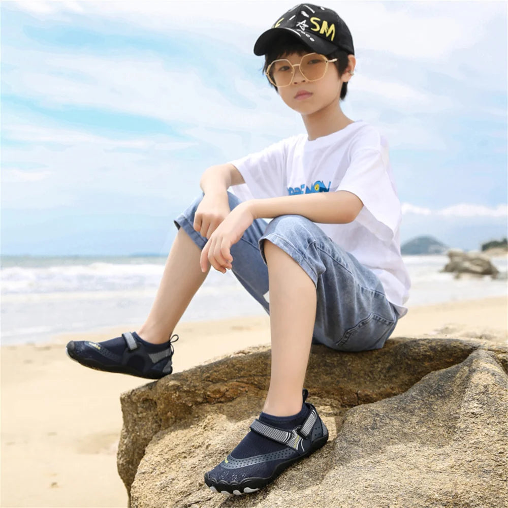Kids Aqua Shoes Summer Beach Five Fingers Barefoot Water Shoes Swimming Lightweightl Non-slip Seaside River Children Sneakers