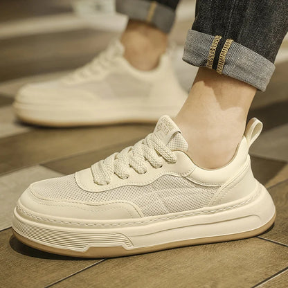 Sneakers da uomo ultraleggere in rete traspirante, scarpe casual alla moda con suola spessa, comode scarpe da ginnastica stringate per camminare tutti i giorni