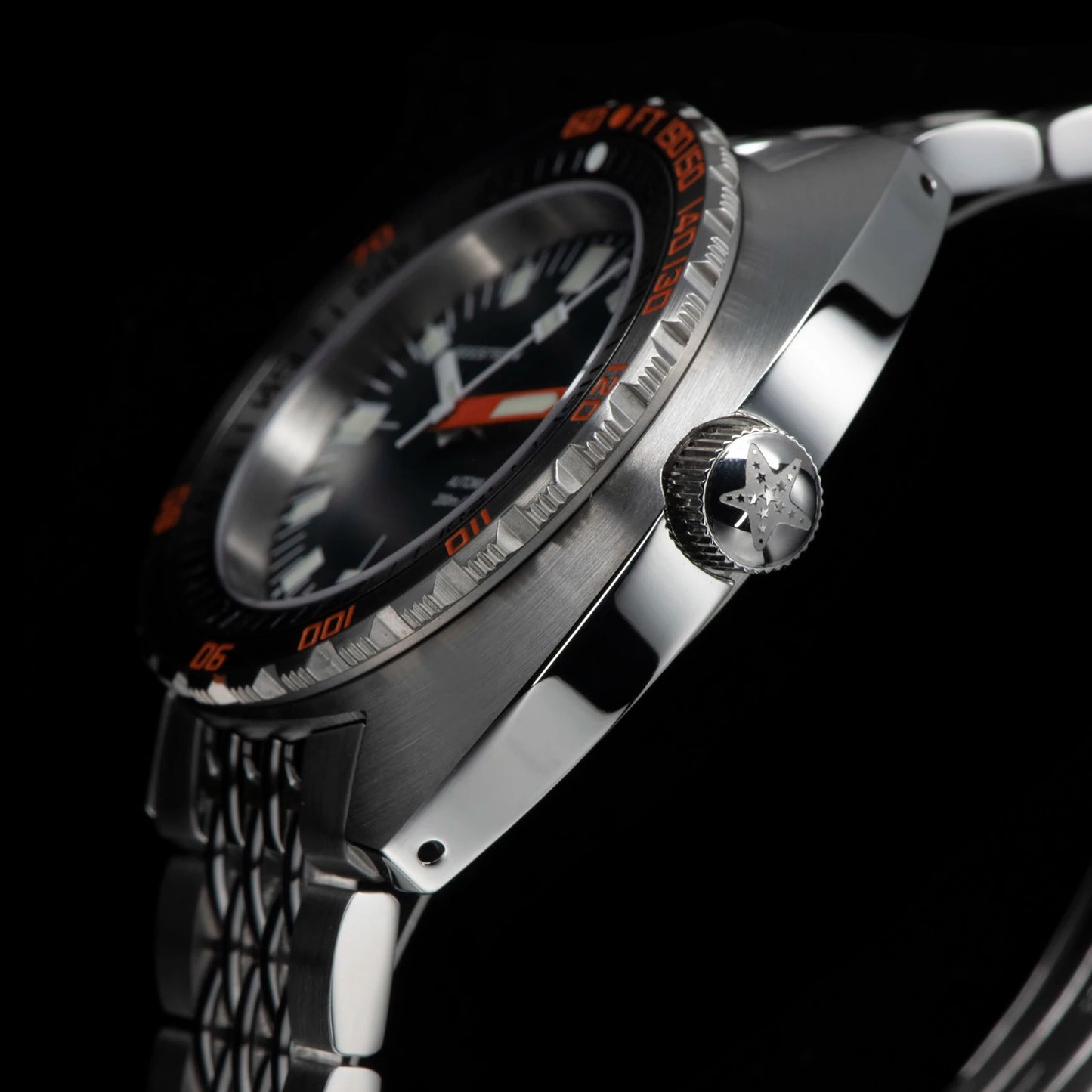 SEESTERN Men Diving Watch Automatic Luminous Date Waterproof Turn Bracelet Wristwatches Retro SUB300T Mechanical Sapphire Glass
