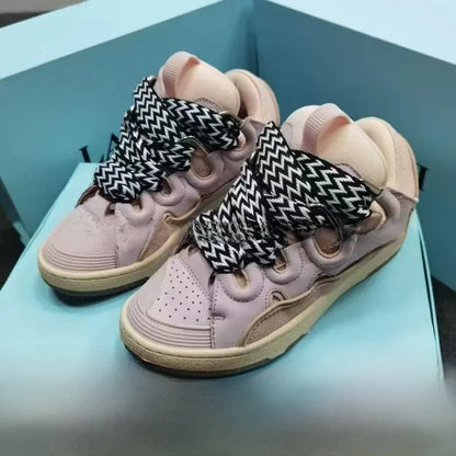 Comfortabele skateschoenen met hoge hak en dikke zool, casual sportieve dad bag-schoenen, Vietnamese en Cambodjaanse nieuwe stijl, slip-on met knoopsluiting