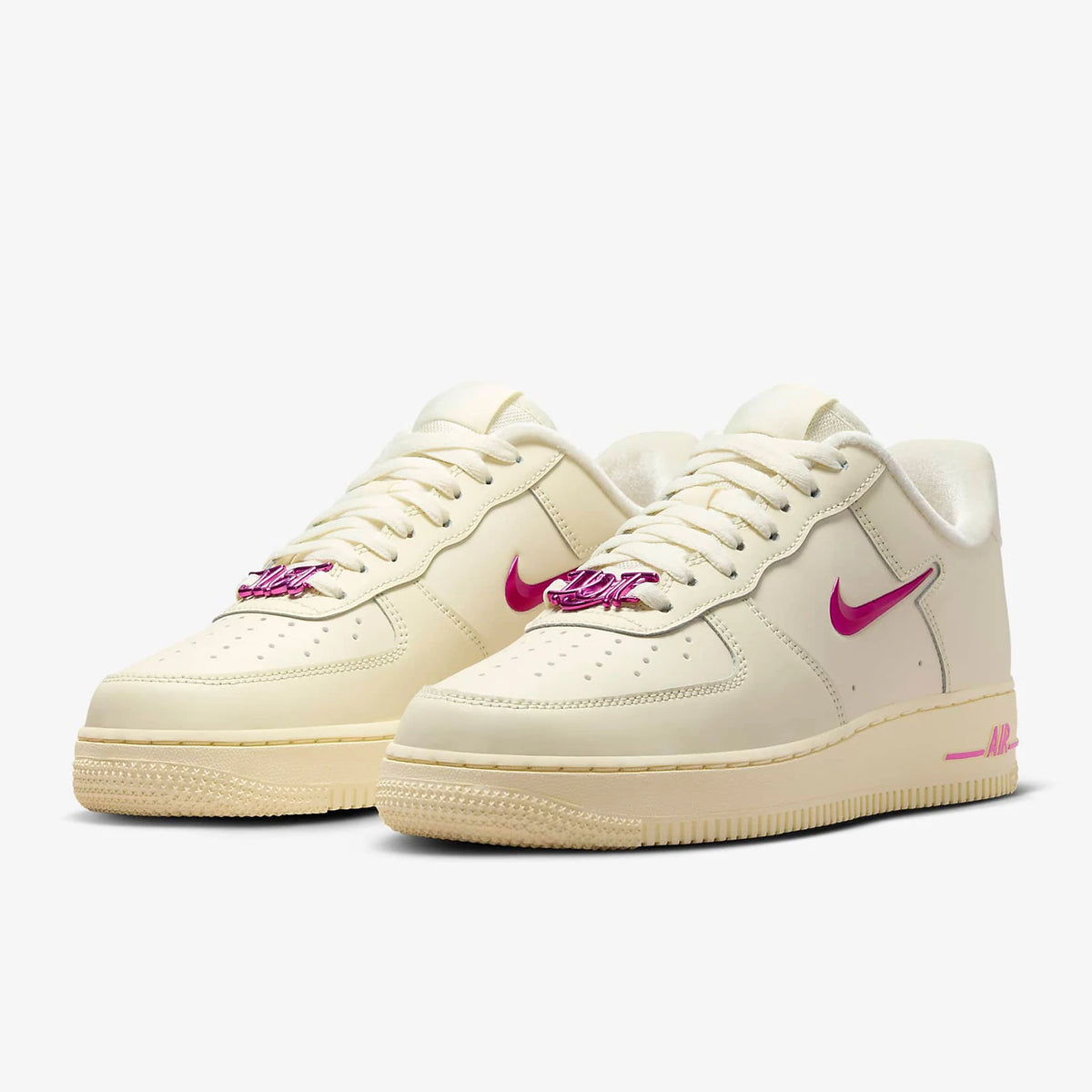 Nike Genuine Air Force 1 naisten matalavartiset lenkkarit FB8251-101