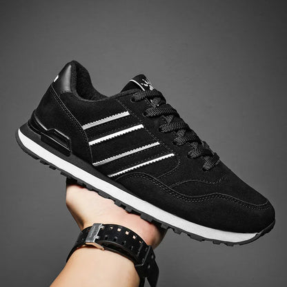 Sapatilhas de Homem 2025 Novas de Alta Qualidade em Pele, Sapatos Casuais Respiráveis de Outono, Sapatos Rasos Casuais Masculinos