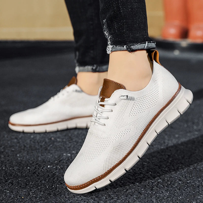 New men's large-sized casual shoes - Fly-Weave mesh breathable sports shoes, lightweight and slip-resistant men's shoes