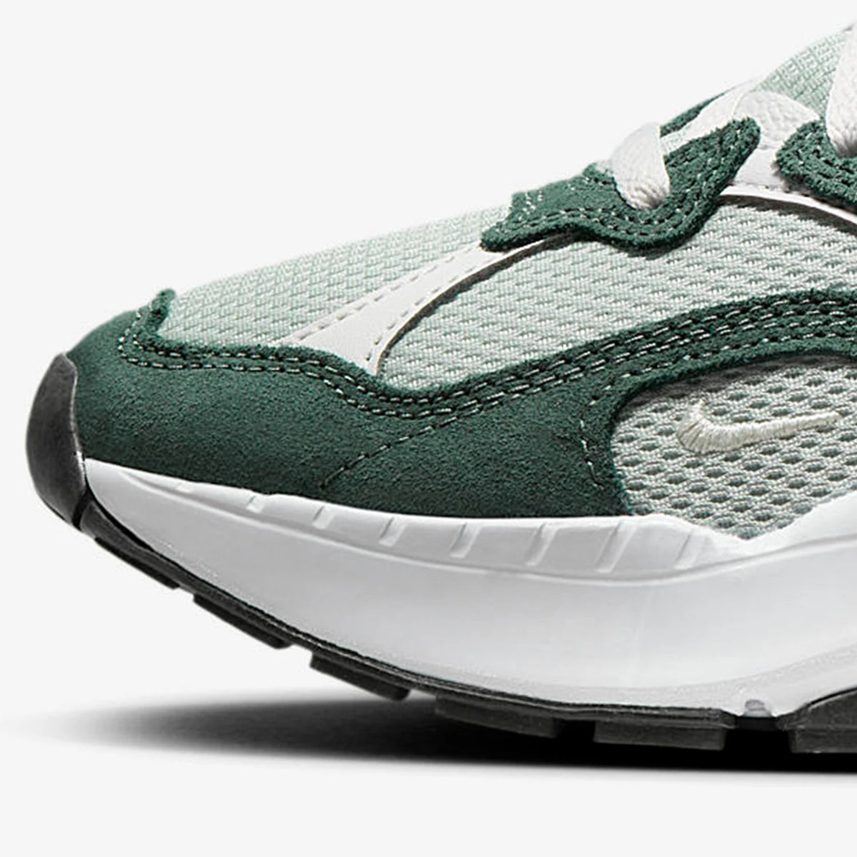 Oryginalne, nowe damskie trampki Nike z siateczki, zapewniające przewiewność – model FJ3794-300