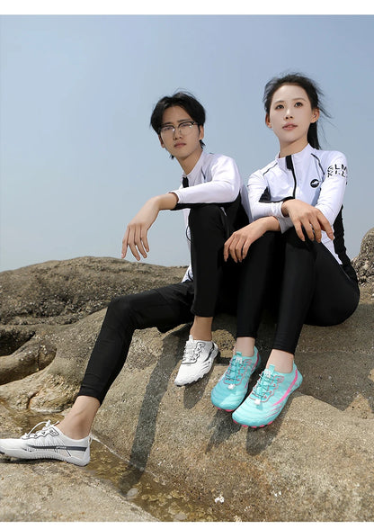 Novos sapatos aquáticos 2025 barefoot para praia e desporto, sapatos de natação antiderrapantes de alta qualidade, sapatos desportivos casuais de cinco dedos unissexo