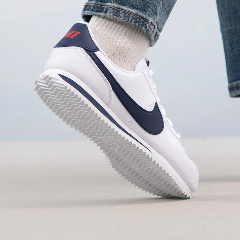 Nike Women's Shoes Cortez Basic Sl Bg Sports Shoes Casual Shoes Breathable Classic White Shoes Sneakers 904764-106
