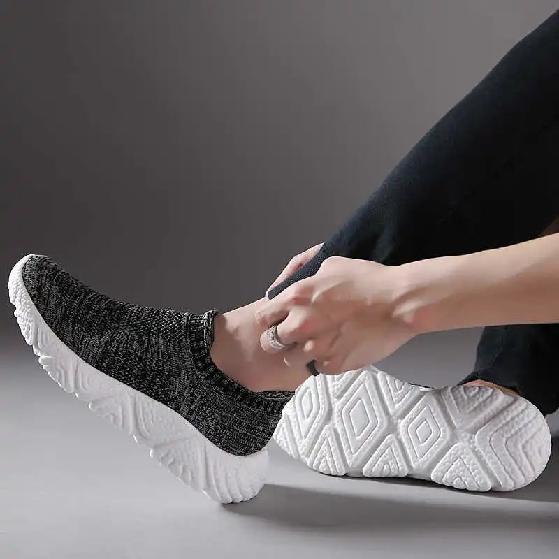 Camp Round Tip Black Boot Skateboarding Sneakers For Teens Run Shoes For Men Sports New Season Suppliers Imported