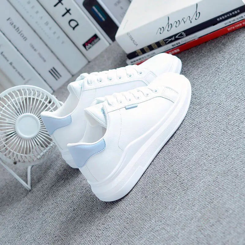Scarpe da donna 2025 da running primavera/autunno, sneakers casual bianche traspiranti con fiori ricamati e lacci