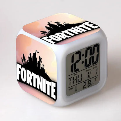 Despertador Fortnite Cute Fashion Cartoon Personalizado Criativo Kawaii Minimalista LED, Presente de Aniversário para Amigos