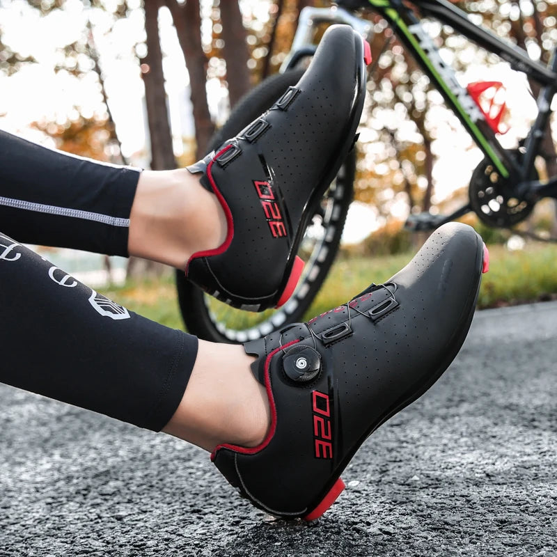 New Cycling Shoes Men's Self-locking Racing Road Cycling Sports Shoes Lockless Training Shoes Women's SPD Cleats Cycling Shoes