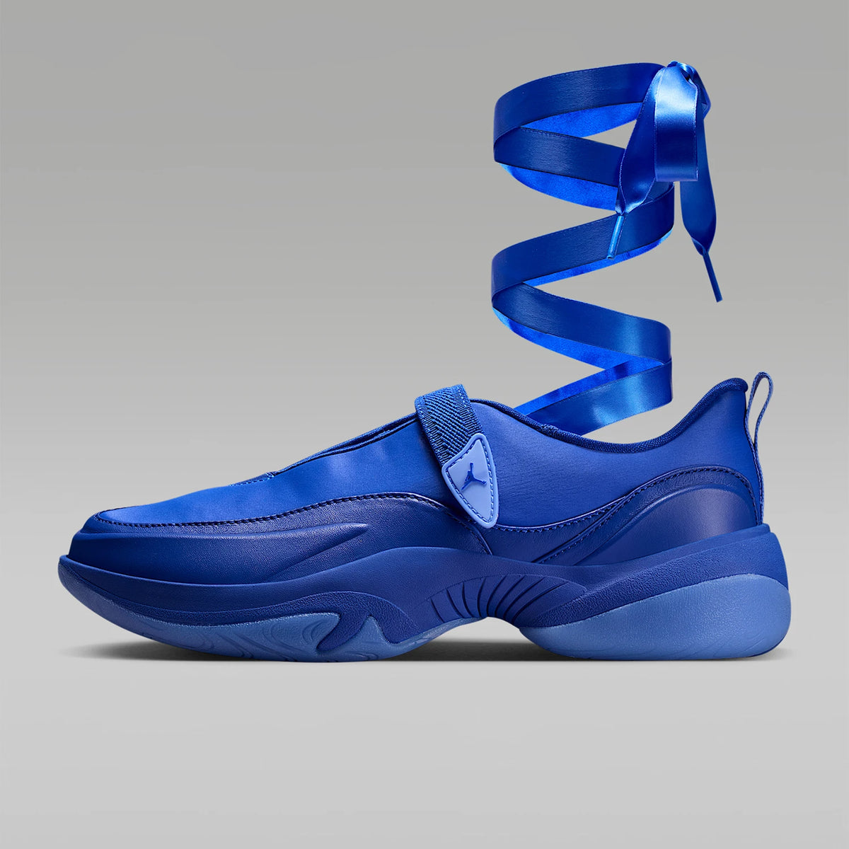 Nike Authentic Jordan Pointe női, alacsony szárú, kopásálló sportcipő IB8597-400