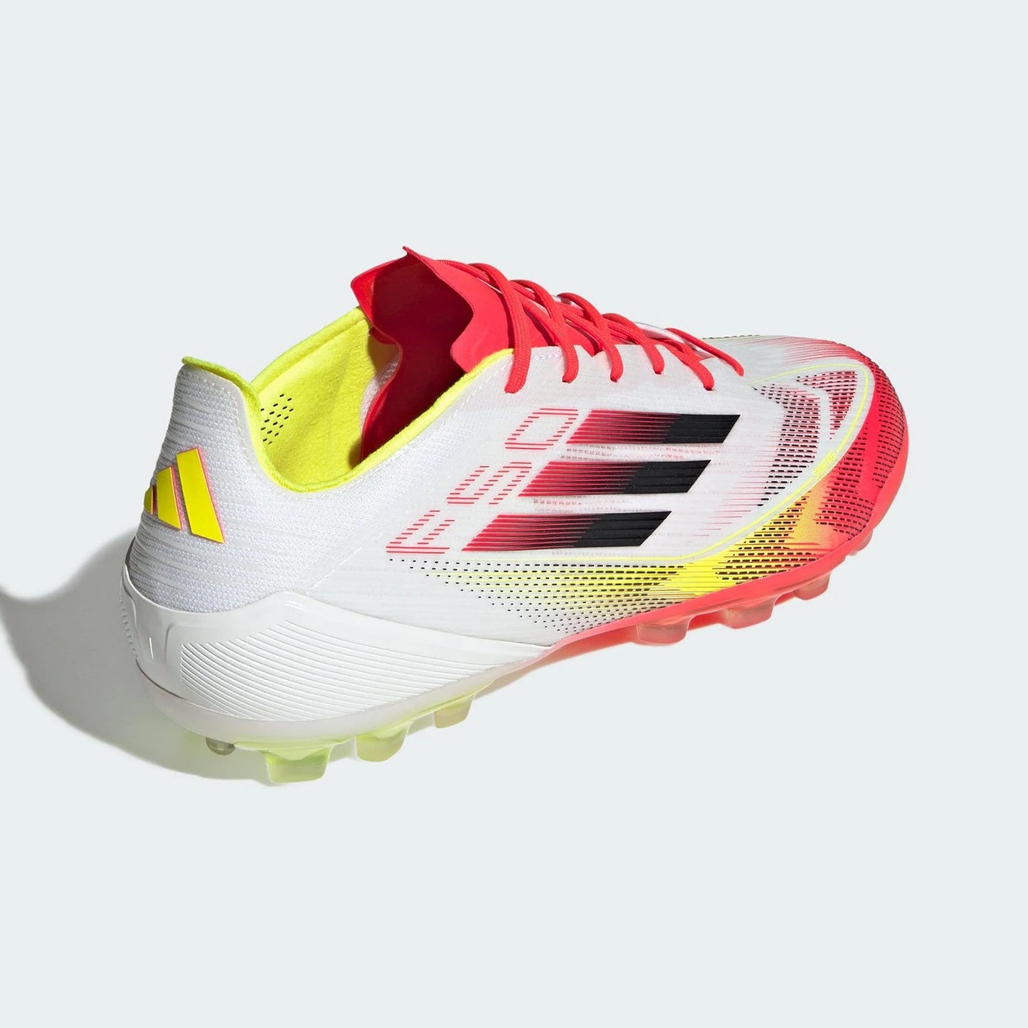 Sapatilhas de futebol rasas almofadadas Adidas genuínas novas para homem e mulher IE1273