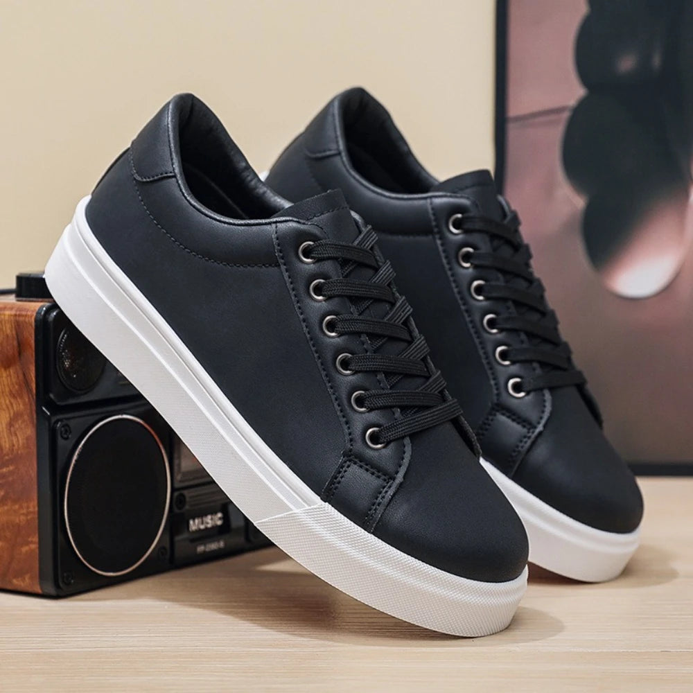 New Hot Selling Fashionable Men's Board Shoes Trendy White Shoes Student Sports  Leisure Shoes Versatile Men's Shoes