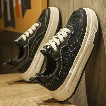 Sneakers da uomo ultraleggere in rete traspirante, scarpe casual alla moda con suola spessa, comode scarpe da ginnastica stringate per camminare tutti i giorni
