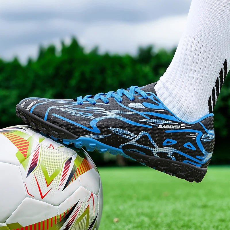 New Men's Football Boots TF Sport Training Soccer Shoes Soft Ultralight Breathable Professional Sneakers Unisex Grass Cleats Match