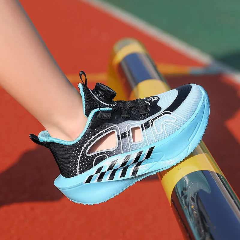Childrens Running Shoes Comfortable Mesh Boys Outdoor Training Shock-absorbing Tennis Shoes New Hollow Breathable Casual Shoes