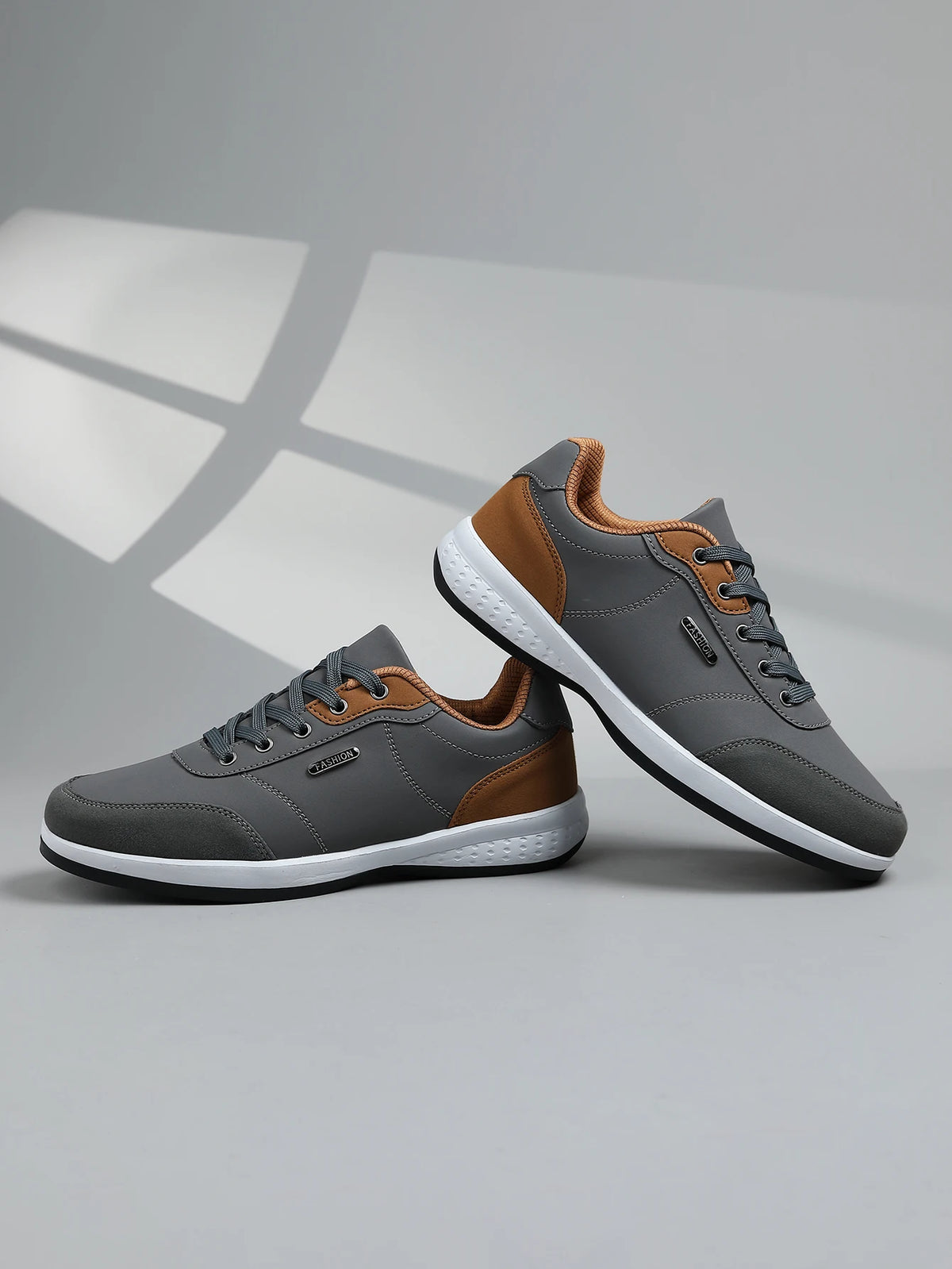 New Men's Four Seasons Waterproof Walking Shoes Casual Men Leather Sports Shoes Non-Slip Camping Shoes Shoes Men's Tennis Shoes