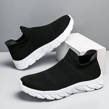 Breathable Men Casual Shoes Lightweight Male Vulcanized Shoes Outdoor Platform Men's Loafers Soft Mesh Flats Non-slip Sneakers