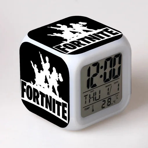 Despertador Fortnite Cute Fashion Cartoon Personalizado Criativo Kawaii Minimalista LED, Presente de Aniversário para Amigos