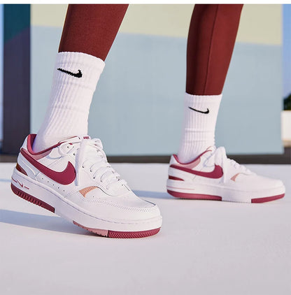 Nike äkta Gamma Force dam-retro-sportskor med tjock sula och slitstark konstruktion FQ8877-100