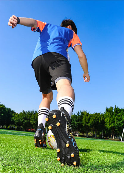 New Men Soccer Shoes Hot Sale High-quality Football Boots Women Unisex Futsal Cleats Ultralight Professional TF/FG Sneakers