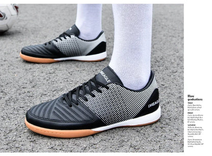 Soccer Shoes Men Anti Slip Indoor Football Boots Fashion Mens Futsal Shoe IC Traning Cleats Chuteira Futebol Male Sneakers