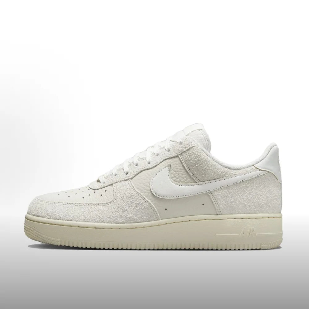 Nike Air Force 1 '07 Unisex Sneakers iconic Design & All-Day Comfort Casual Street Style HQ1977-001