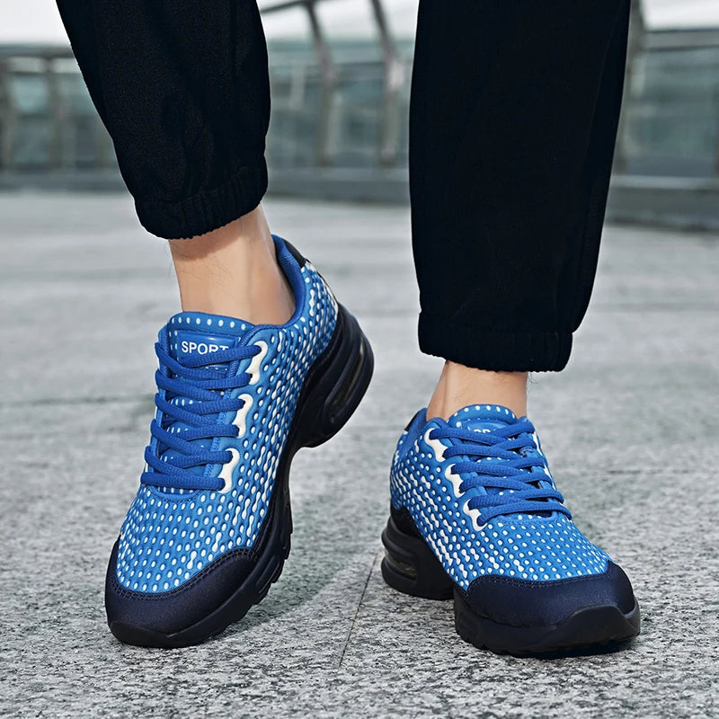 Men Sports Shoes Lightweight Rebound Soft Sole Fashionable Mesh Breathable Youth Outdoor Running Fitness Training Shoes for Men