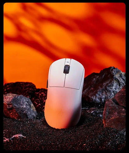 Bezprzewodowa mysz gamingowa Bluetooth ATK Dragonfly A9, ergonomiczna konstrukcja, szybka reakcja, PAW3950 Ultra, 800mAh, lekka, 8KHz, e-sportowa