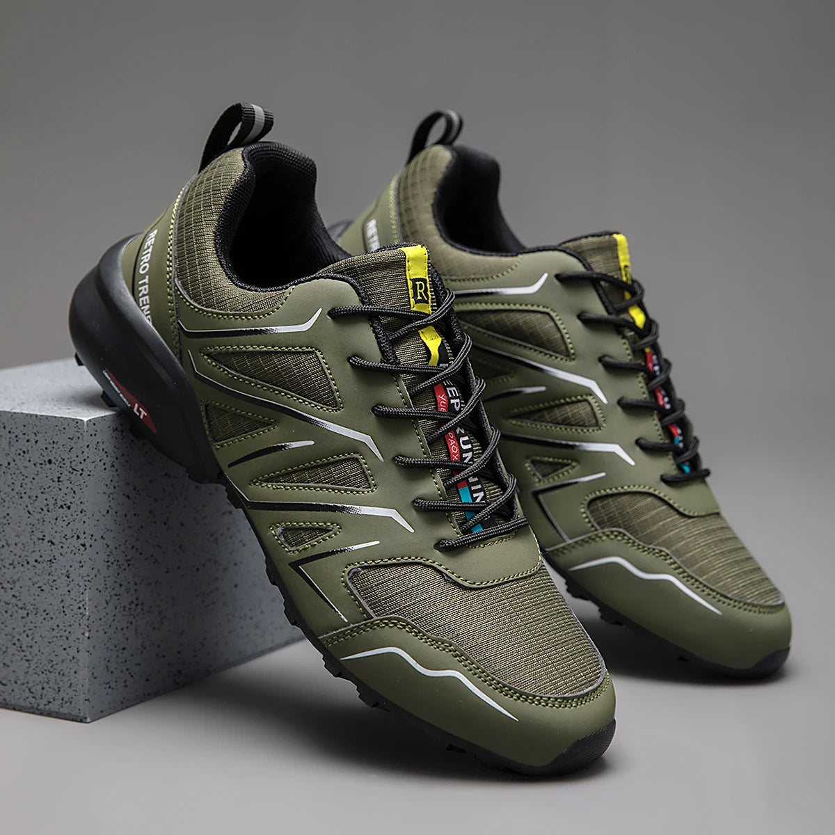 Men's Large Size Outdoor Hiking And Running Shoes Comfortable Casual Versatile Fashionable Sports Shoes for Couples Training