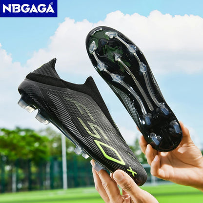 New Men Soccer Shoes Outdoor Anti-Slippery Youth Sports Shoes Ultralight Turf Comfortable Football Boots