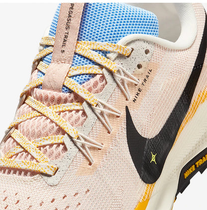 Nike hivatalos női Pegasus Trail 5 párnázott terepfutó cipő DV3865-007