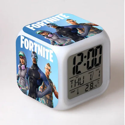 Despertador Fortnite Cute Fashion Cartoon Personalizado Criativo Kawaii Minimalista LED, Presente de Aniversário para Amigos