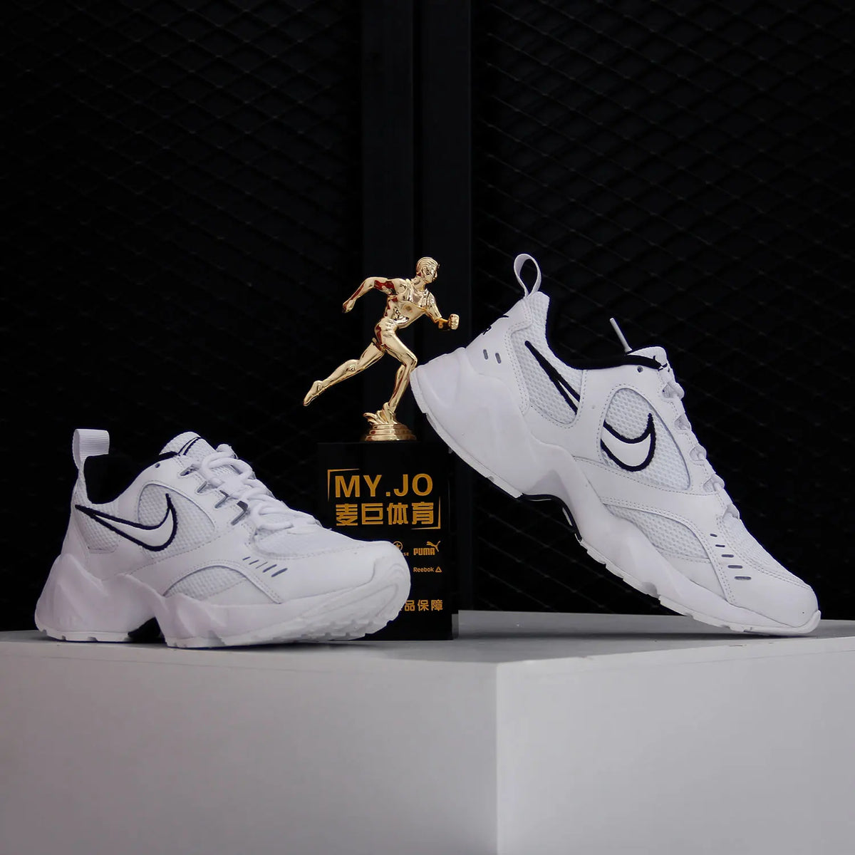 Nike Genuine Air Heights Unisex Ελαφριά Αθλητικά Παπούτσια με Αντικραδασμική Επένδυση CI0603-102