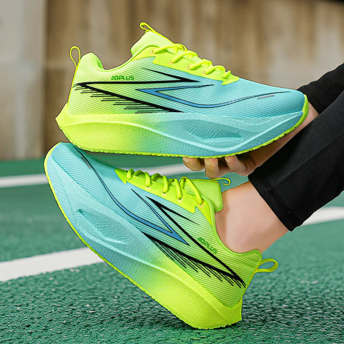 New breathable lightweight running shoes for men, summer couple mismatched mesh shock-absorbing sports shoes, fashionable casual